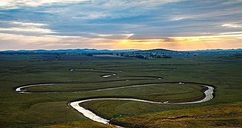 《生化危机8》吸血鬼夫人想参演索尼《战神》游戏